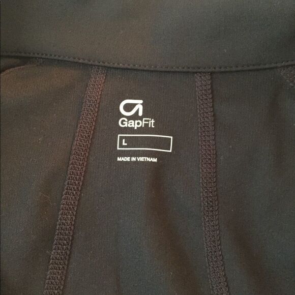 GapFit Pullover  - Picture 2 of 5